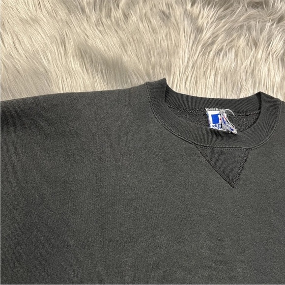 Vintage Russell Made In The USA Black Crewneck Sweater - Picture 12 of 12